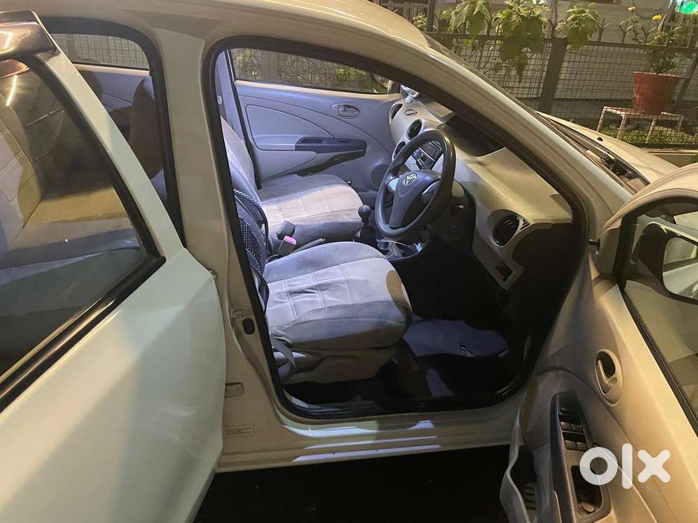 Toyota Etios Liva 2016