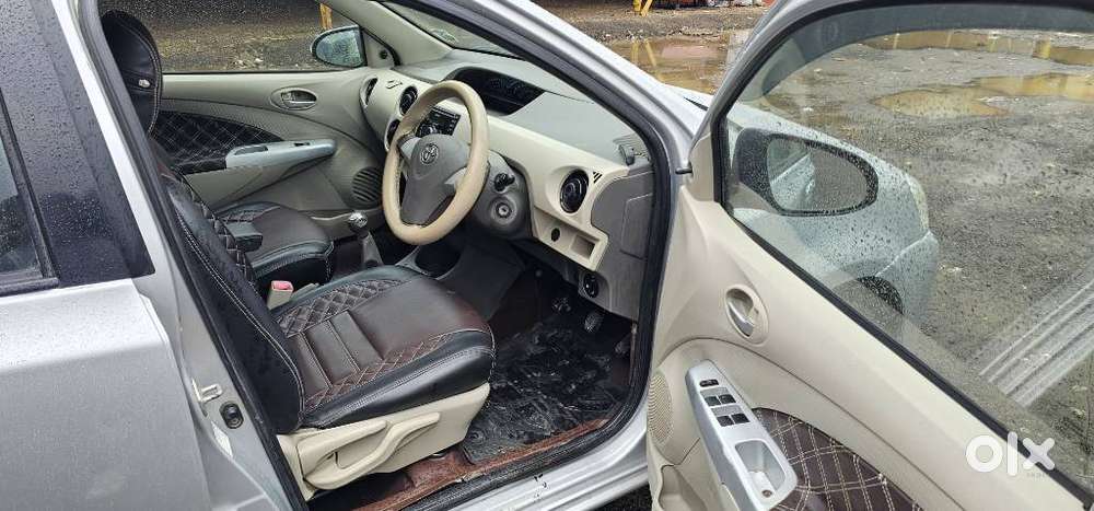 Toyota Etios Liva V, 2015, Petrol