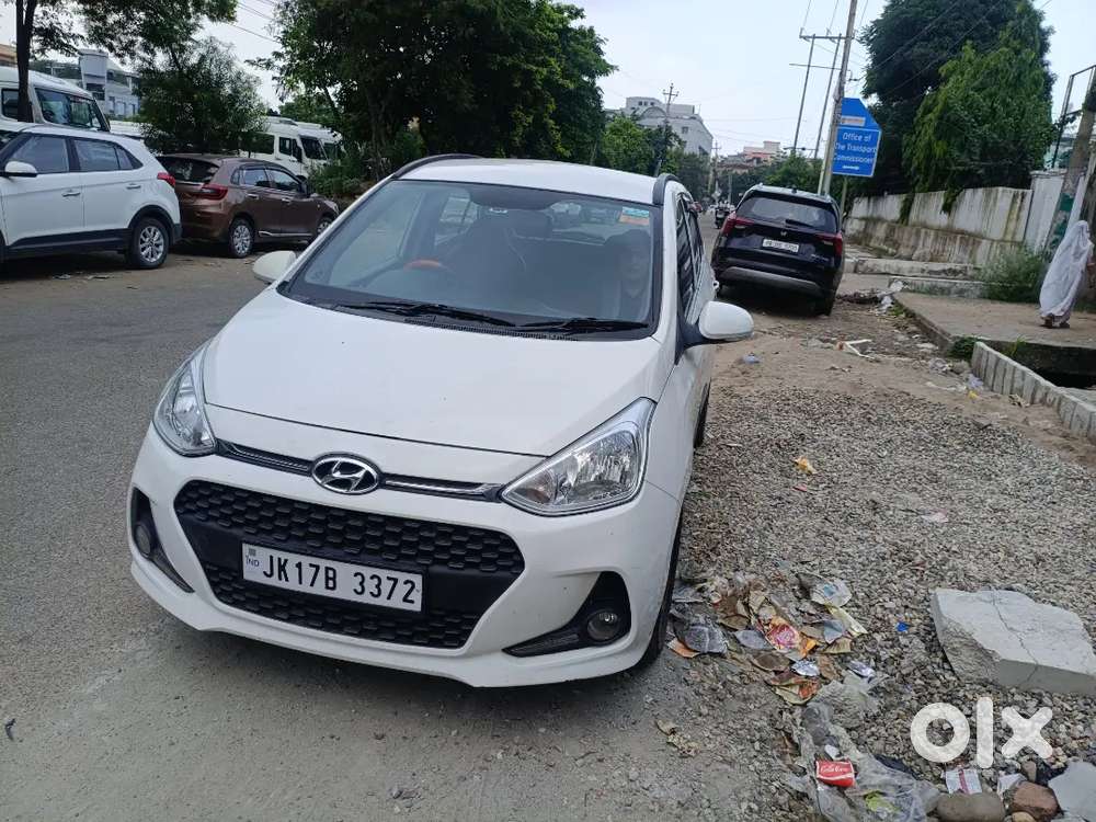 Grand I 10 Full Top Showroom Condition Car