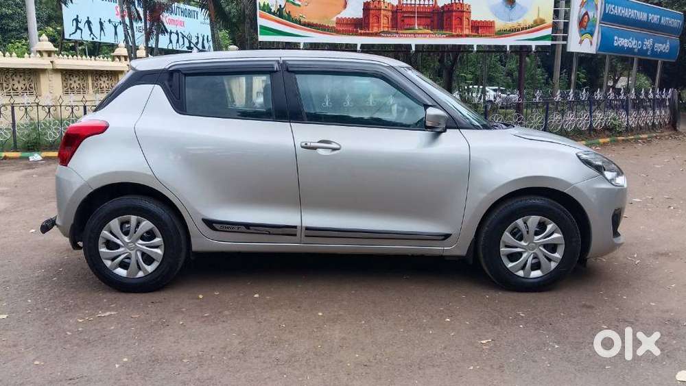 Maruti Suzuki Swift Vxi Optional, 2021, Petrol