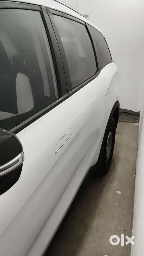 Mahindra Xuv700 Diesel 2022 November