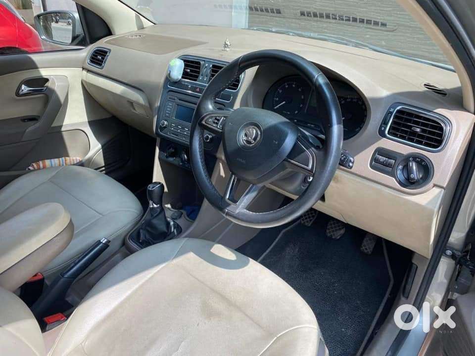 Skoda Rapid Petrol 2013 Year
