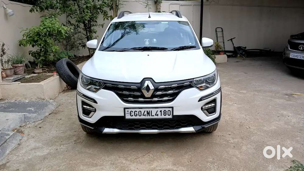 Top Model Renault Triber. No Repair Work Needed