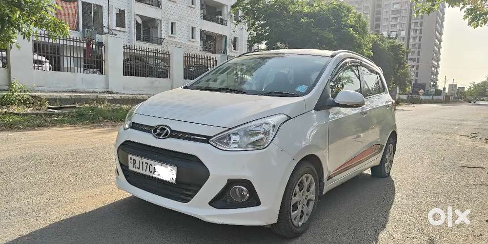 Hyundai Grand I10 2016 November In Excellent Condition