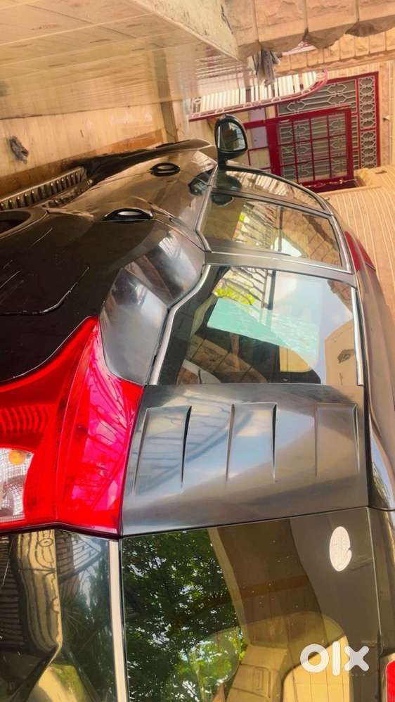 Mahindra Xuv500 2014 Diesel 270000 Km Driven