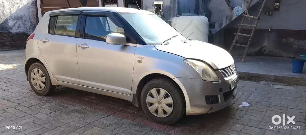 Maruti Suzuki Swift 2009 Diesel 102700 Km Driven