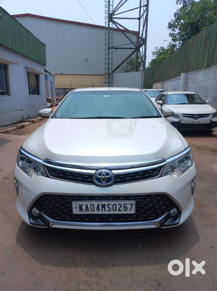 Toyota Camry Hybrid 2.5, 2016, Petrol