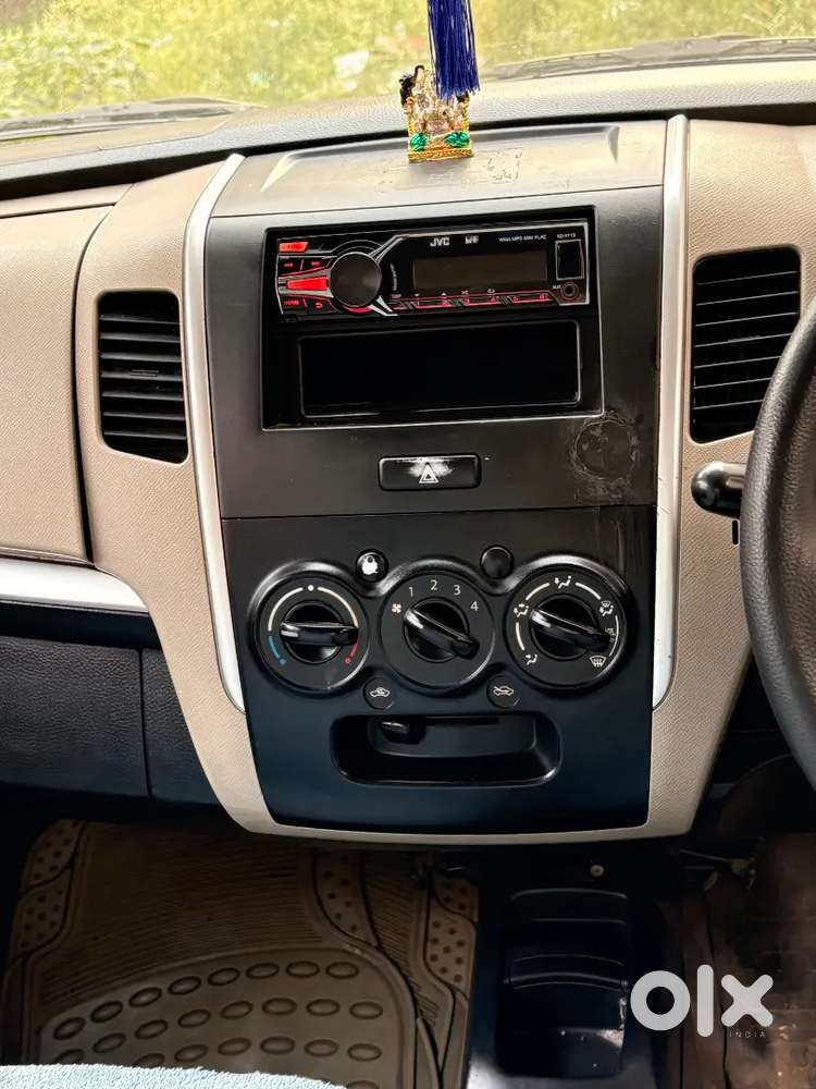 Petrol+cng Company Fitting Hai Running 49000 Km