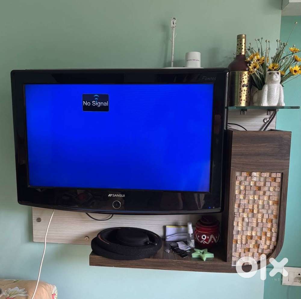 32 LCD TV with solid wood wall mounting for immediate sale