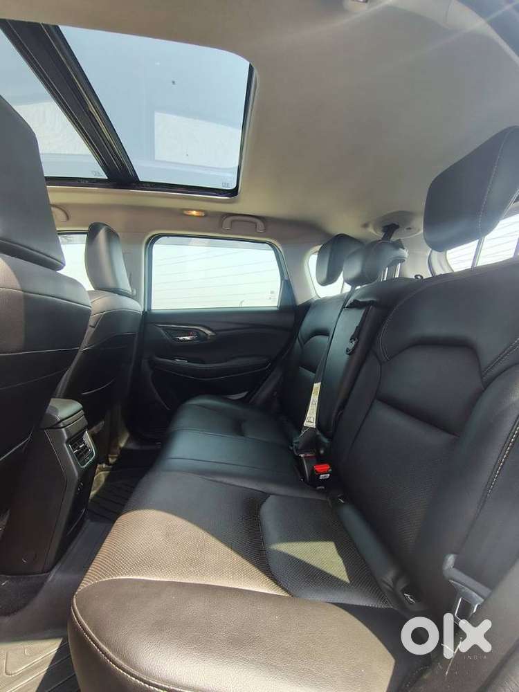 Maruti Suzuki Grand Vitara 1.5 Alpha Smart Hybrid At, 2023, Petrol