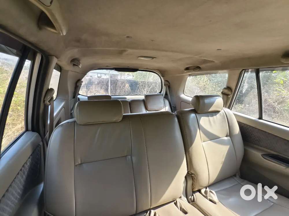 Toyota Innova 2011 Diesel Well Maintained