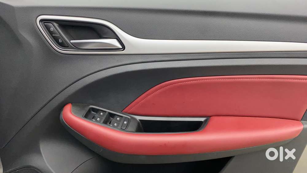 Mg Astor 1.3 Savvy Turbo At S Red, 2023, Petrol