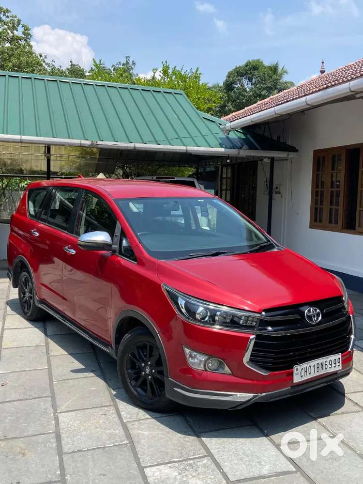 Toyata Crysta Touring Spot Automatic, Single Owner, Company Serviced