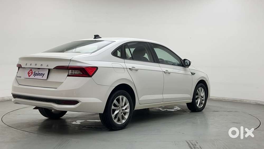 Skoda Slavia Ambition 1.0l Tsi Mt, 2022, Petrol