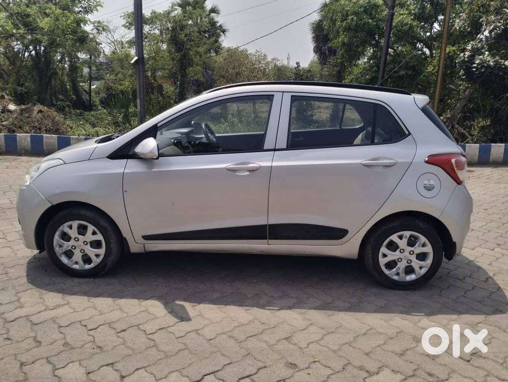 Hyundai Grand I10 2013-2016 Sportz, 2015, Petrol