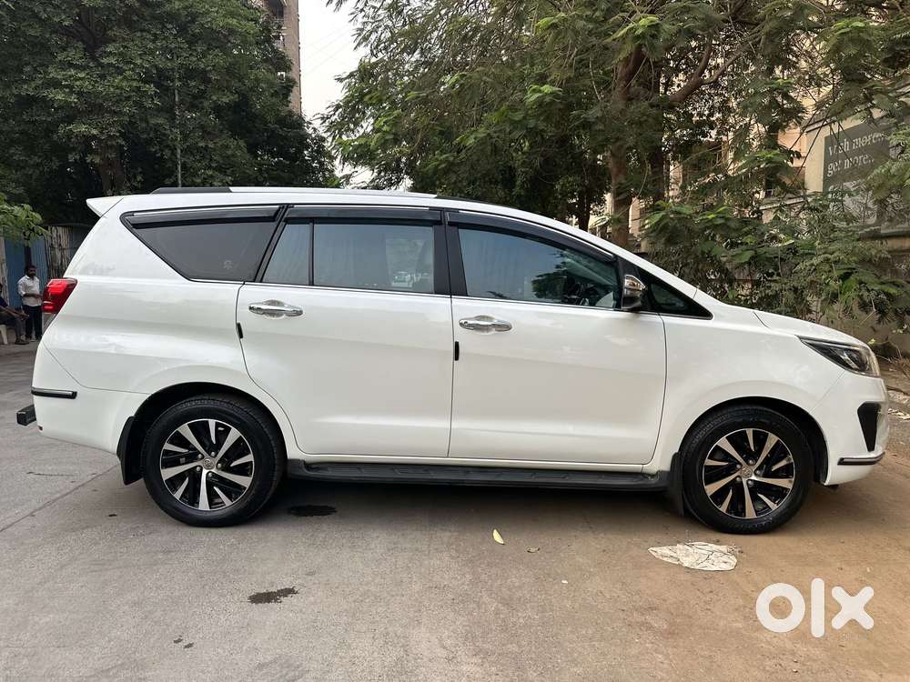 Toyota Innova Crysta [2020-ongoing] 2.4 Zx At 7 Str, 2022, Diesel