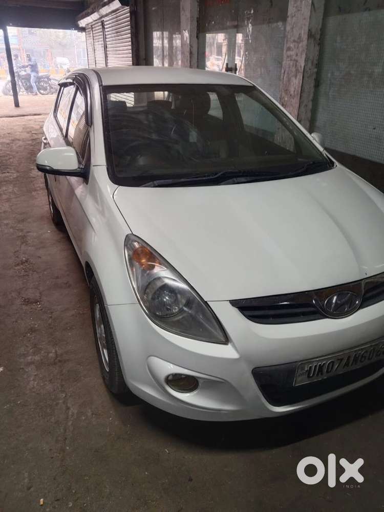 Hyundai I20 2012 Petrol 110000 Km Driven