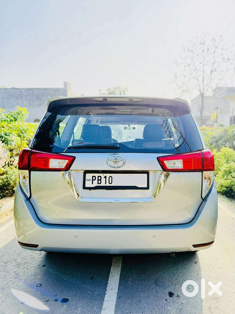 Toyota Innova Crysta 2.7 Gx At, 2018, Diesel