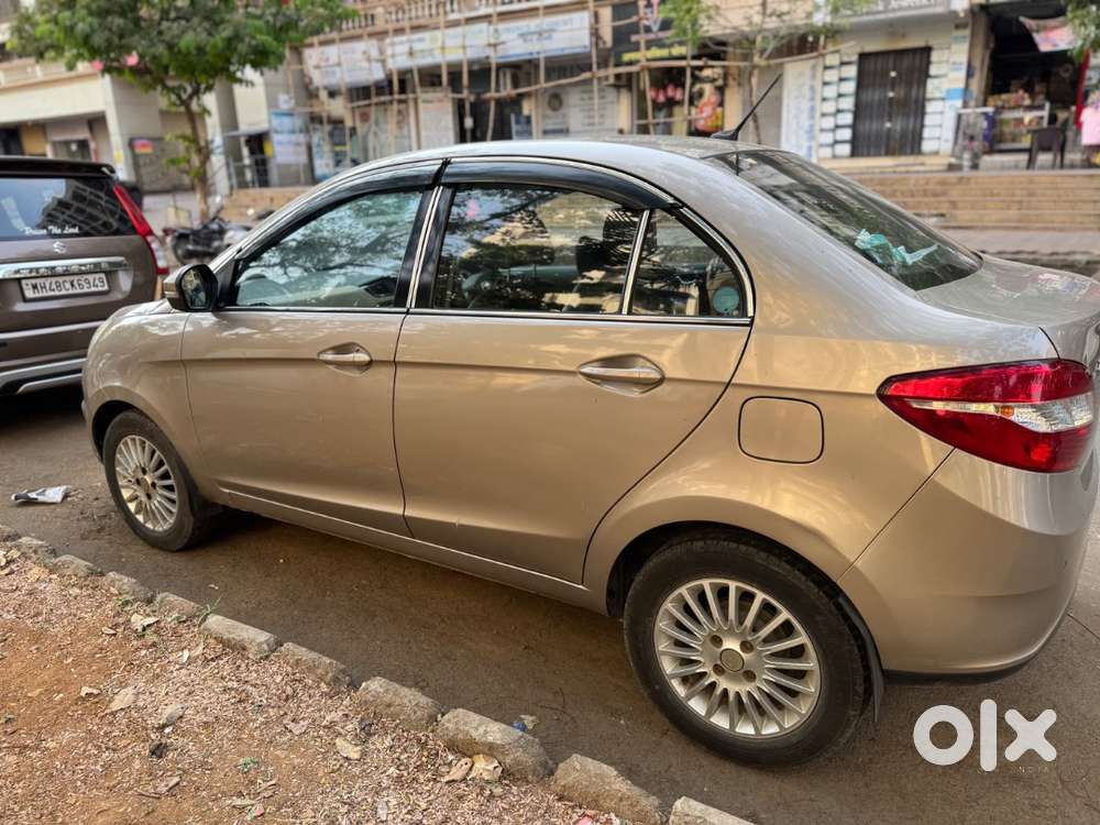 Central Locking, Remote Control , Power Window, Top