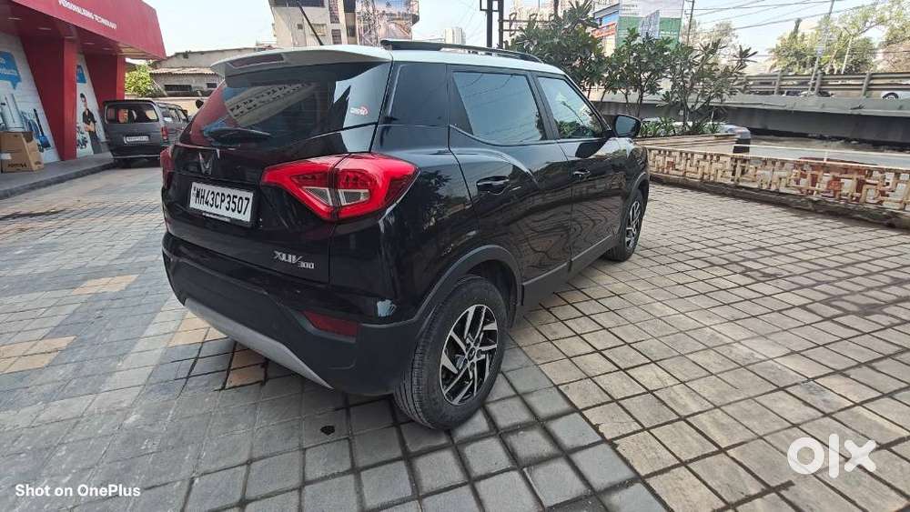Mahindra Xuv300 W8 1.2 Petrol Dual Tone, 2025, Petrol