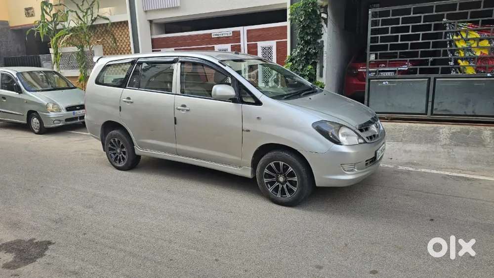 Toyota Innova 2007 Diesel 180000 Km Driven