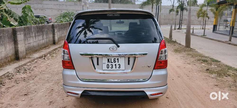 Toyota Innova 2012 Diesel Well Maintained