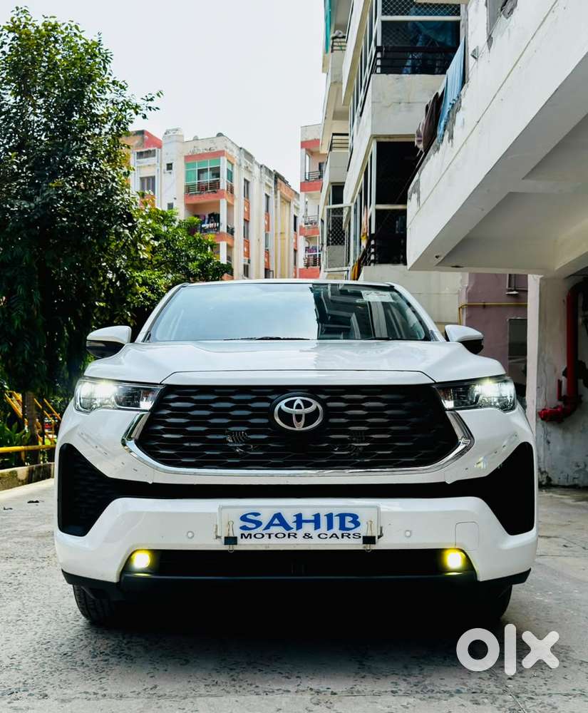 Toyota Innova Hycross 2.0 Vx (o) Hybrid 8 Str, 2026, Petrol