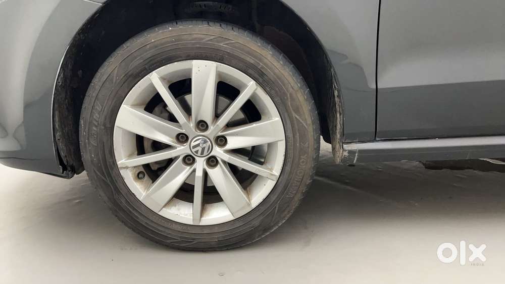 Volkswagen Polo 2009-2013 Petrol Highline 1.2l, 2015, Petrol