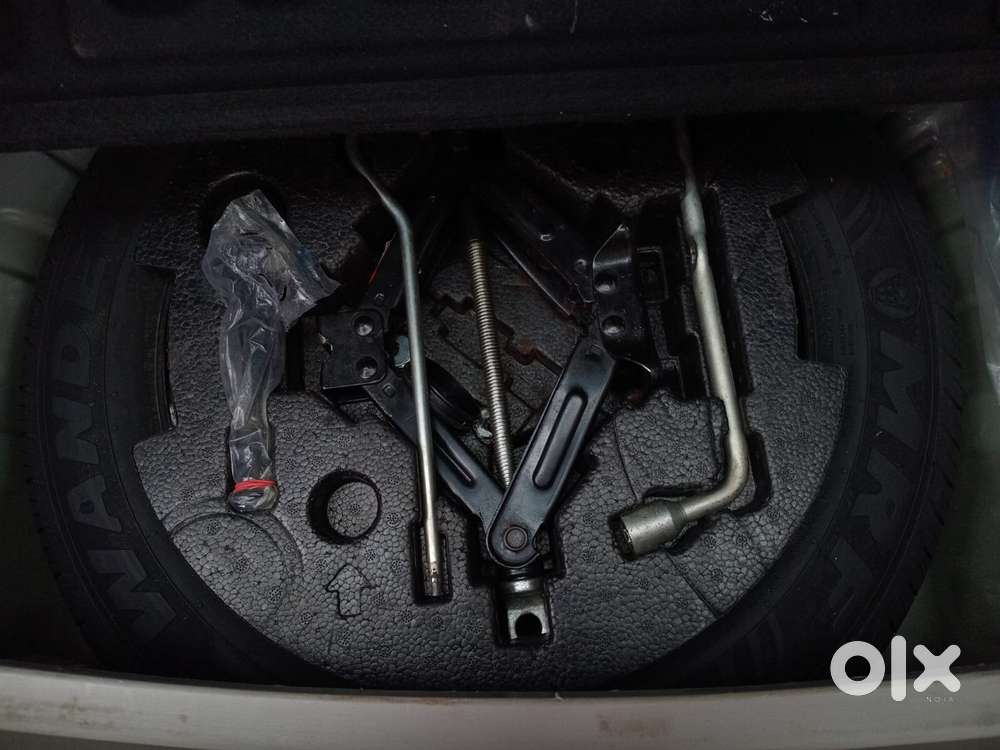 Mahindra Xuv300 W6, 2019, Petrol