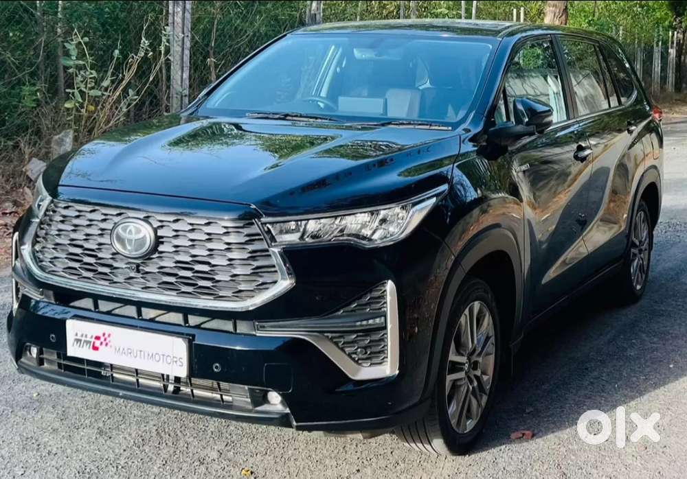 Toyota Innova Hycross 2.0 Zx Hybrid 7 Str, 2025, Petrol