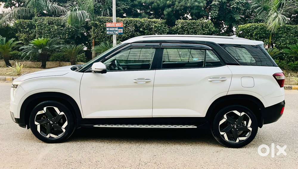 Hyundai Alcazar 2.0 Signature (o) Petrol At 6 Str, 2021, Petrol