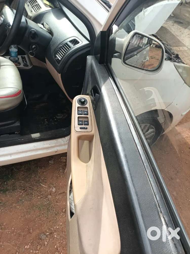 Tata Indica Vista 2012 Diesel 118700 Km Driven