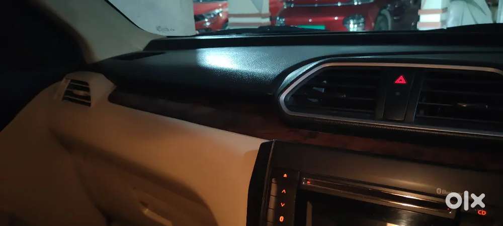 Maruti Suzuki Dzire 2017 Diesel 90000 Km Driven