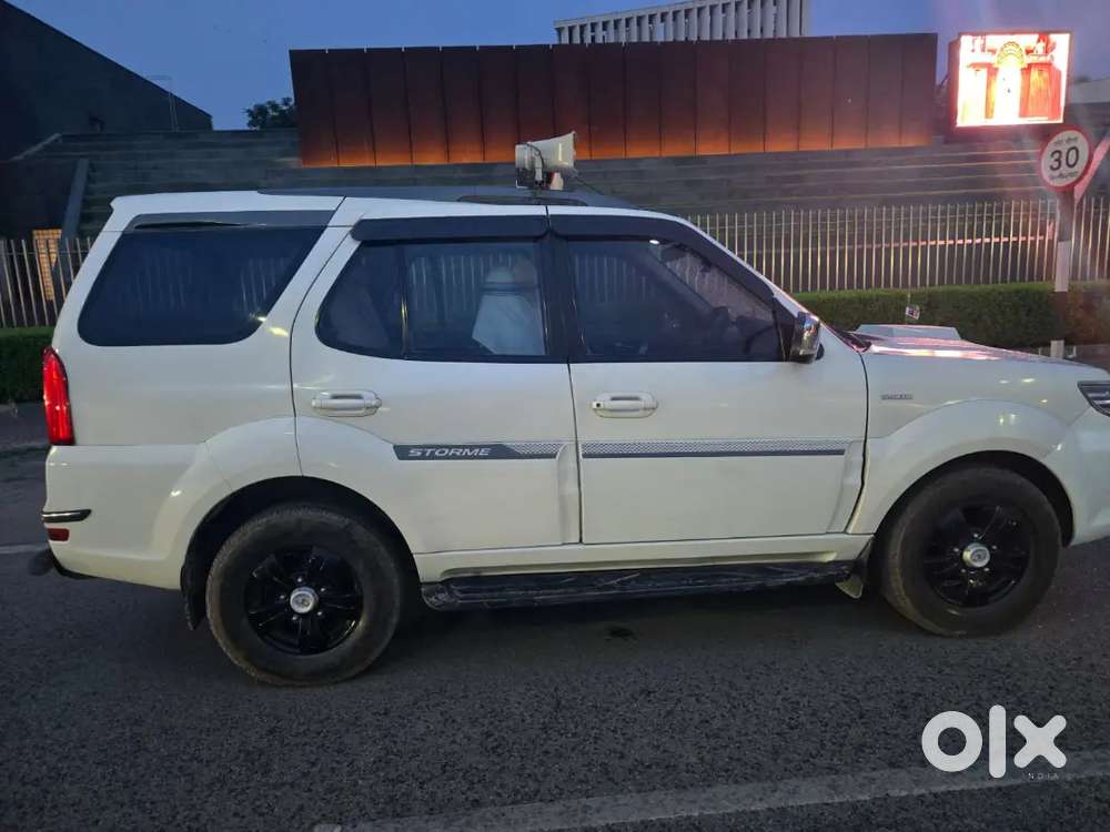 Tata Safari Storme 2016 Diesel Well Maintained