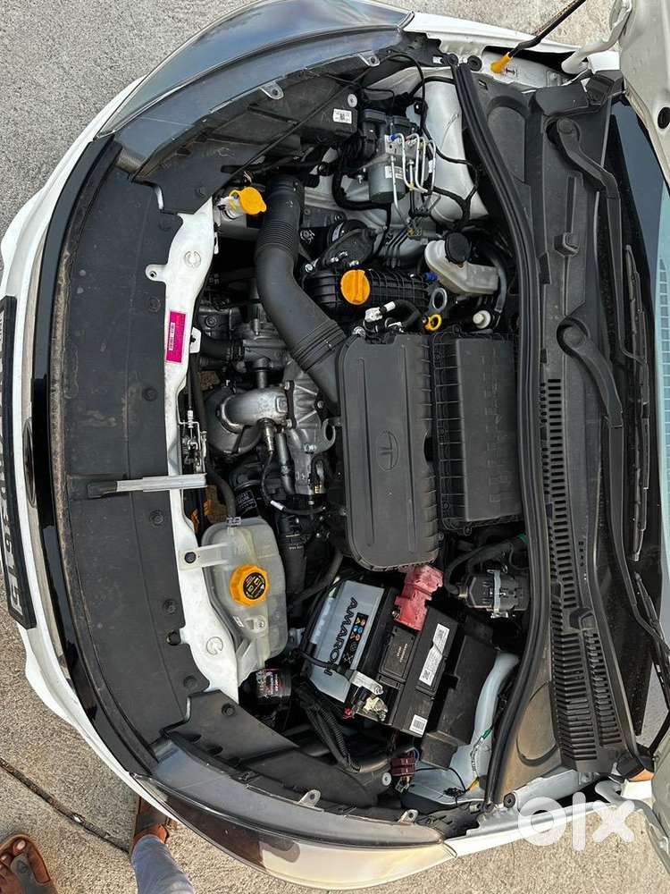 Full Serviced In Showroom