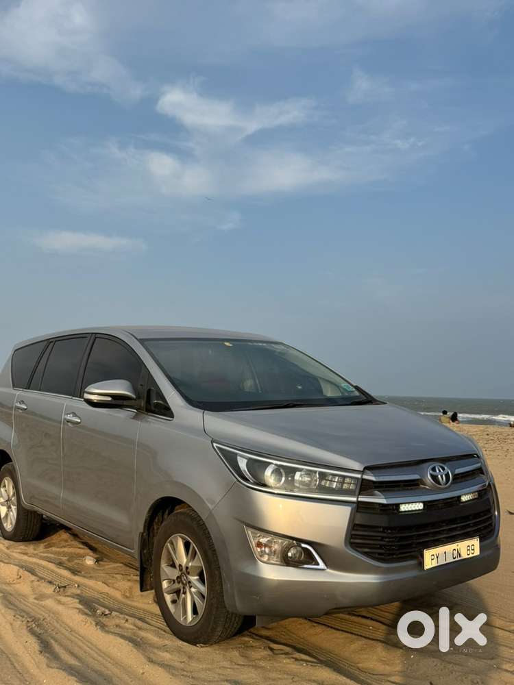Toyota Innova Crysta 2016