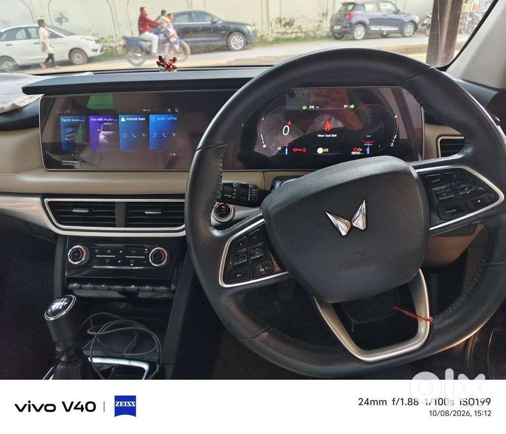 Mahindra Xuv700 2.2 Ax 7 Diesel At Luxury Pack Str, 2022, Diesel