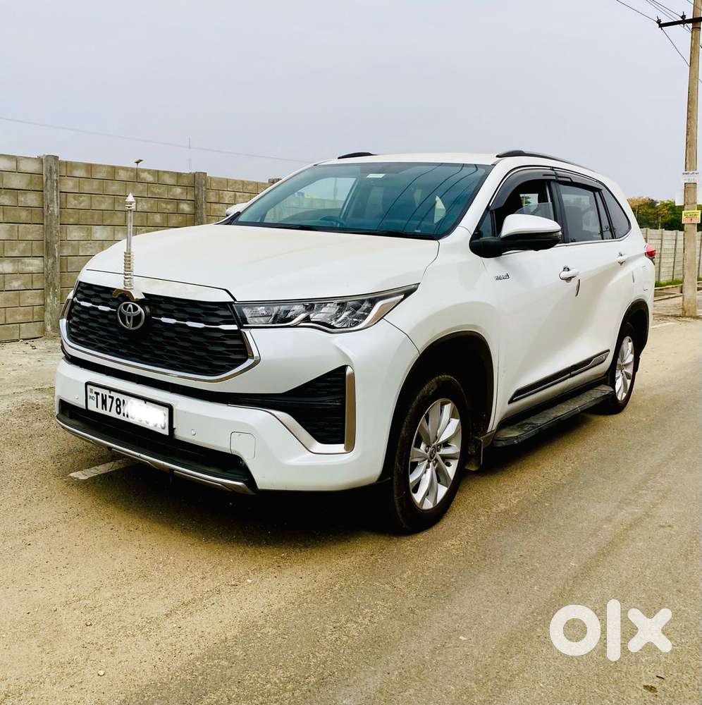 Toyota Innova Hycross 2.0 Vx Hybrid 7 Str, 2023, Petrol