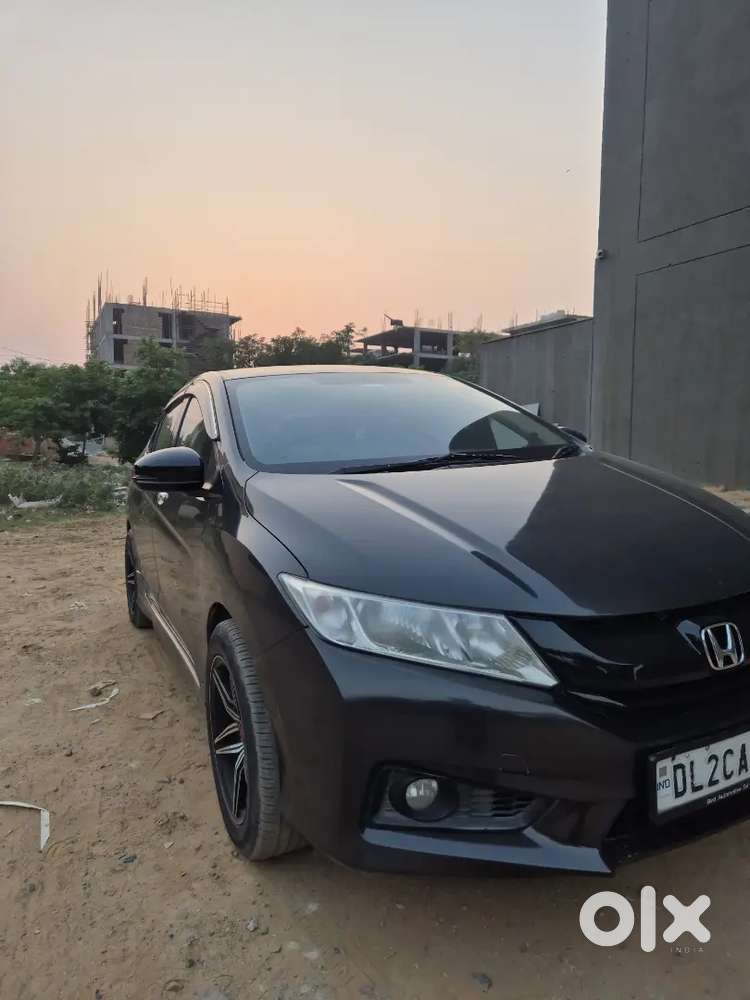 Honda City Vx Cvt Sunroof 
Petrol
Bs4 Norms