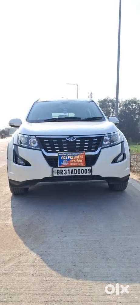 Full Top Model With Company Service  Record. No Any Work In Xuv