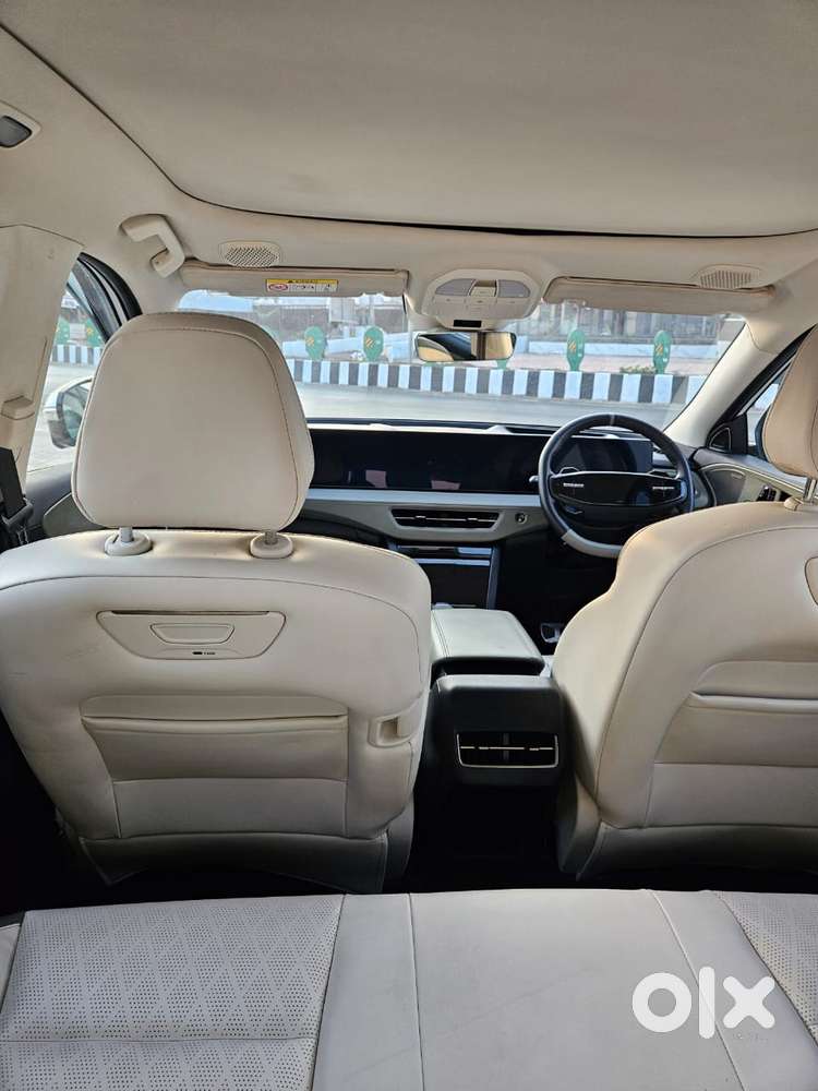 Mahindra Xev 9e Three B79 Kwh, 2026, Electric