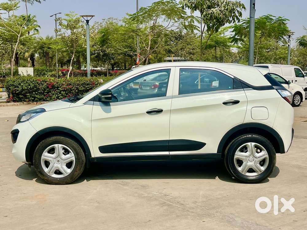 Tata Nexon 1.2 Revotron Xma Amt, 2019, Petrol