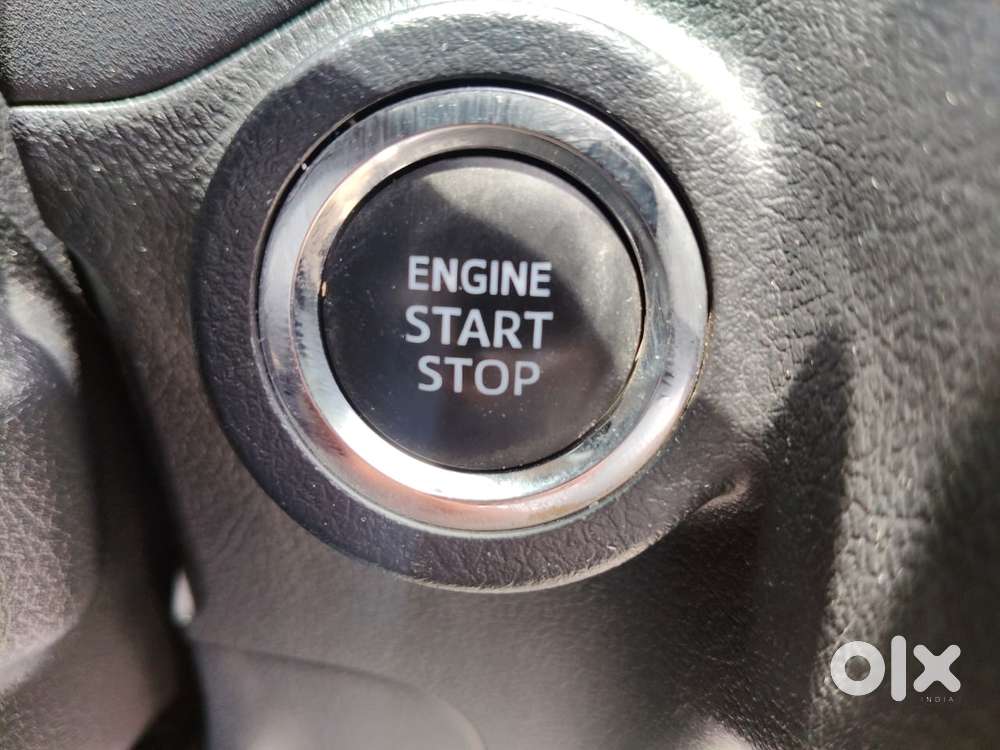 Toyota Innova Crysta 2.7 Zx At, 2016, Petrol