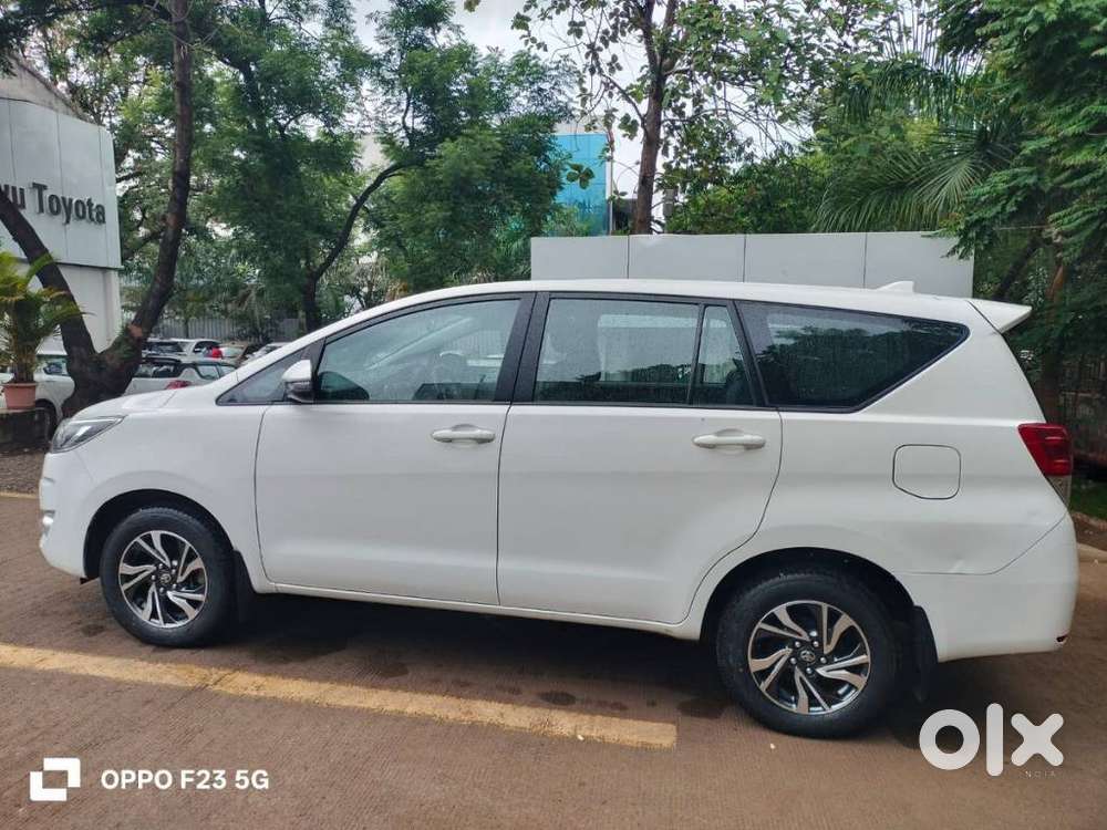 Toyota Innova Crysta 2.4 G Plus Mt 7 Str, 2024, Diesel