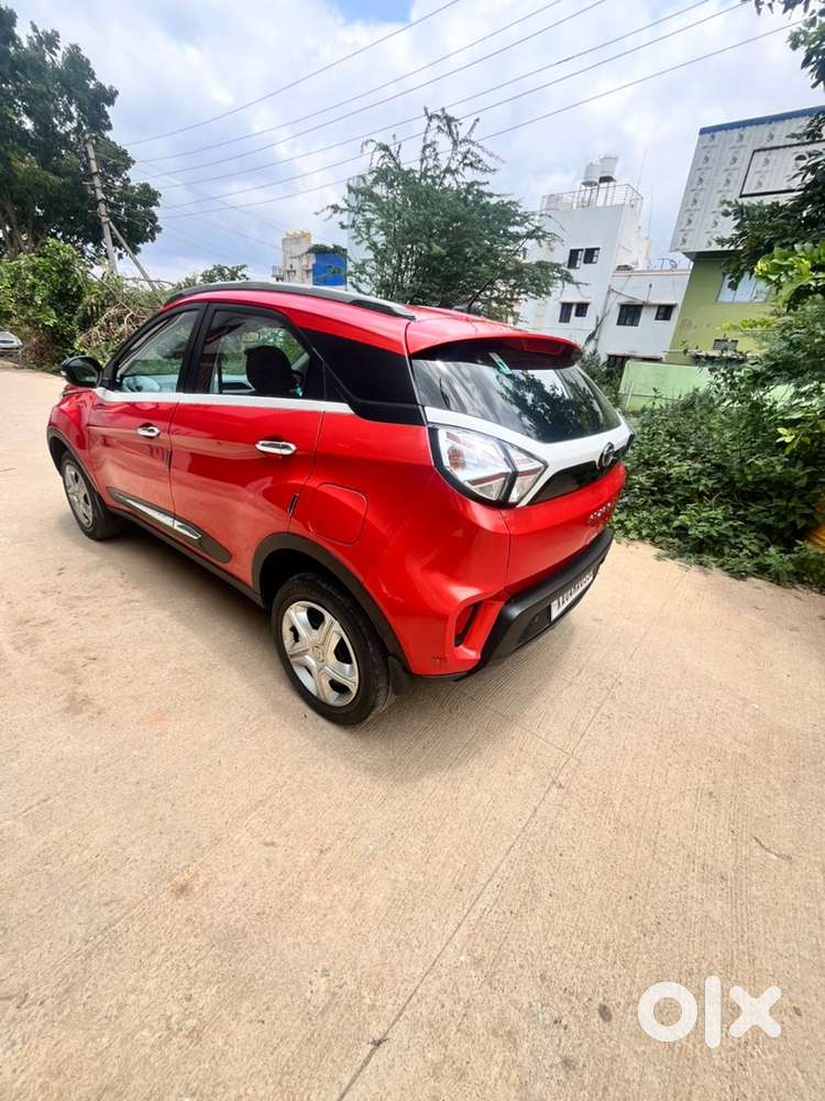 2022 Tata Nexon Xm(s) Petrol (manual) Sunroof  37,000 Km  2nd Owner