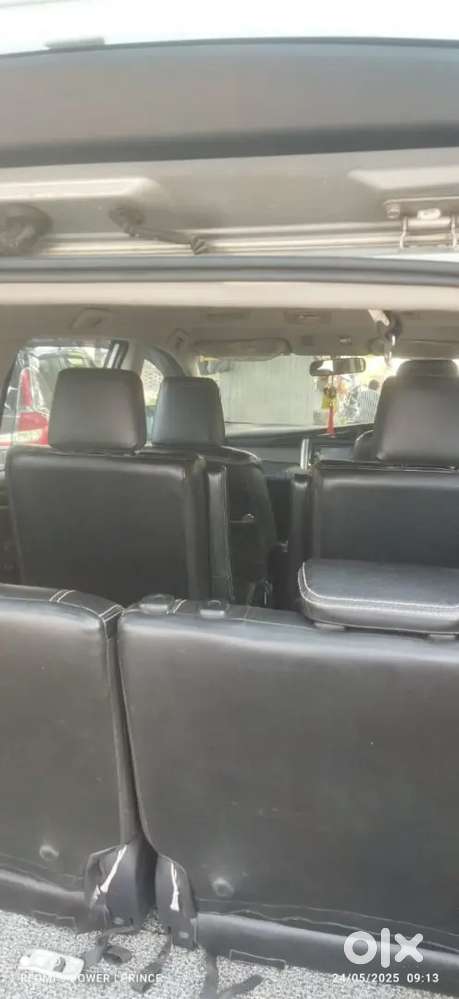 Toyota Innova Crysta 2018 Diesel Well Maintained