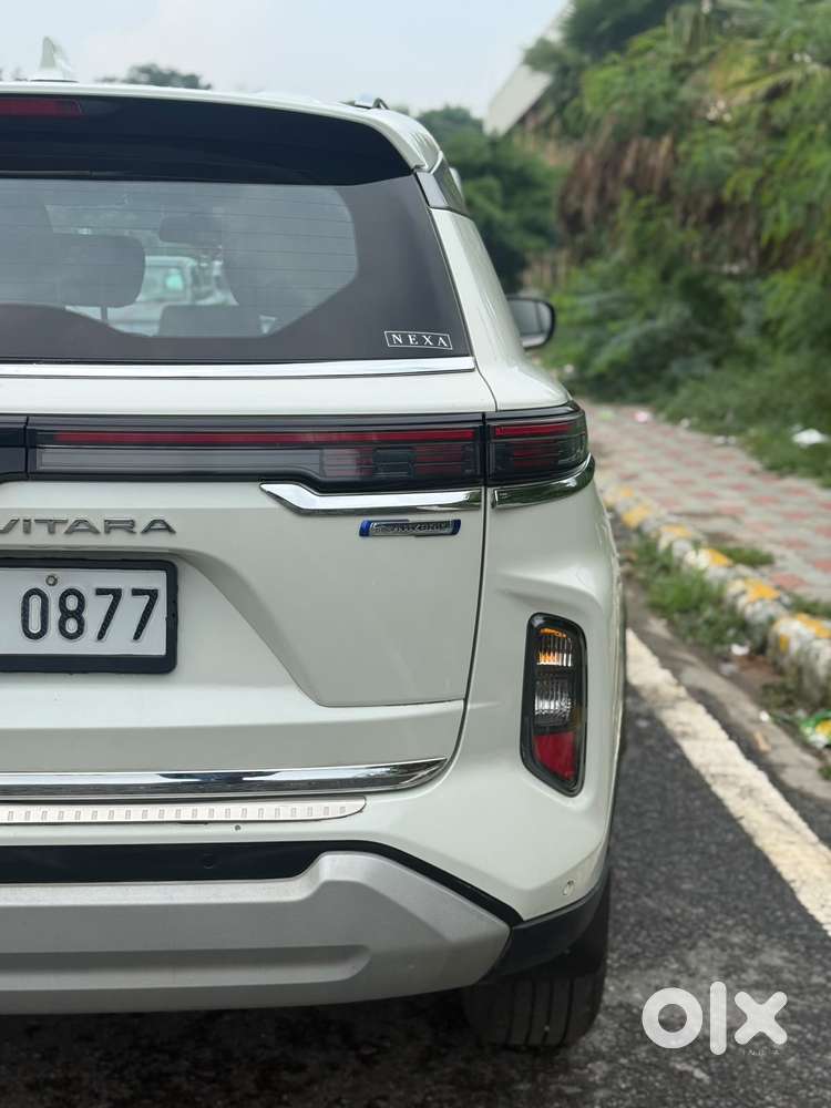 Maruti Suzuki Grand Vitara 1.5 Zeta Smart Hybrid At, 2023, Petrol