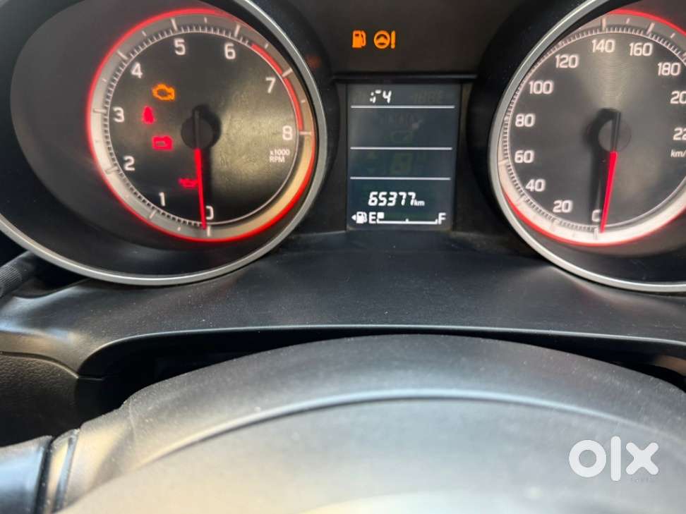 Maruti Suzuki Swift Vxi + Manual, 2021, Petrol