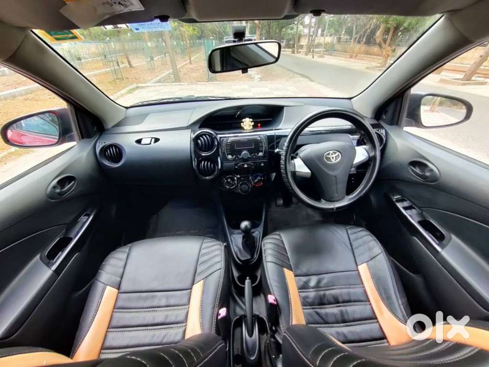 Toyota Etios Cross 1.2l G, 2017, Petrol