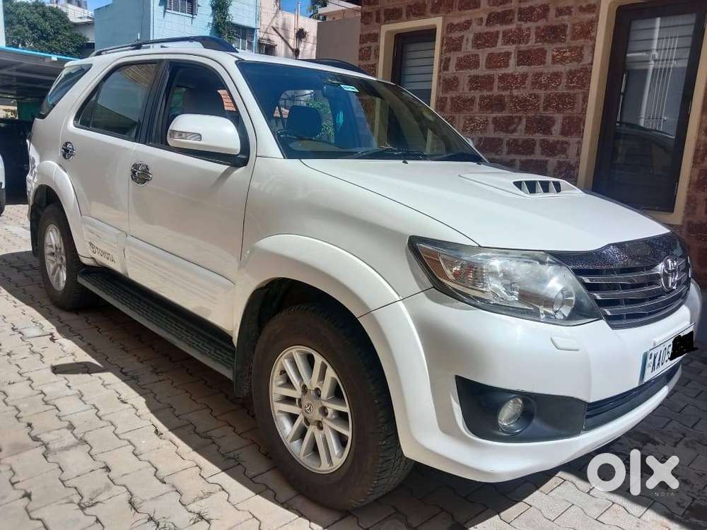 Toyota Fortuner 3.0 2012